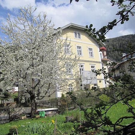 Residence Zum Theater คอลเลอิซาร์โค ภายนอก รูปภาพ