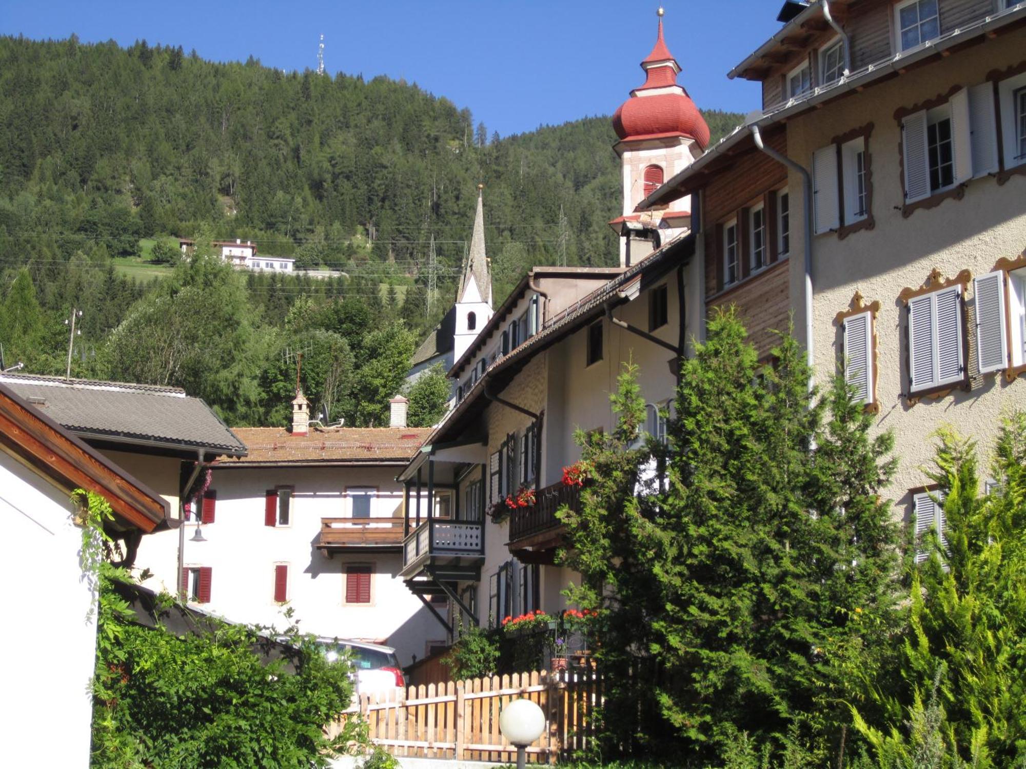 Residence Zum Theater คอลเลอิซาร์โค ภายนอก รูปภาพ